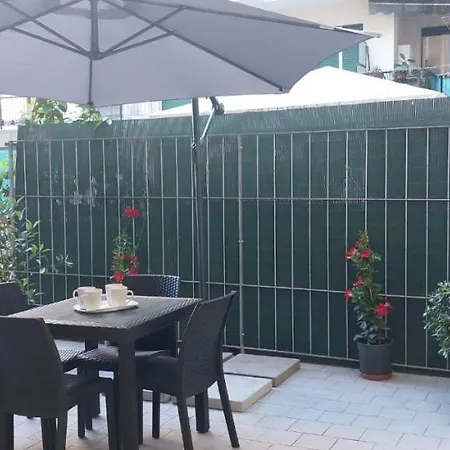 Summer Time Apartment